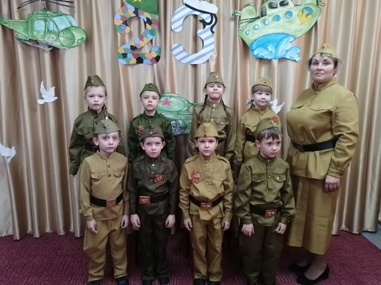 Праздник 23 февраля в детском саду.